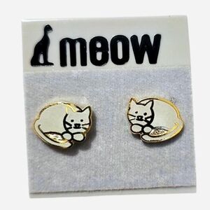 Gold-Trim White Cat Stud Earrings - Cute Cat Design